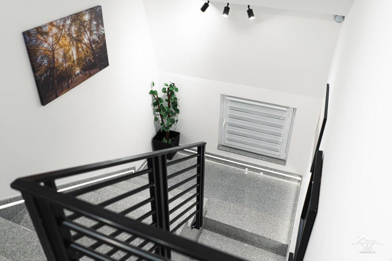 J&S Apartments Ni Εξωτερικό φωτογραφία