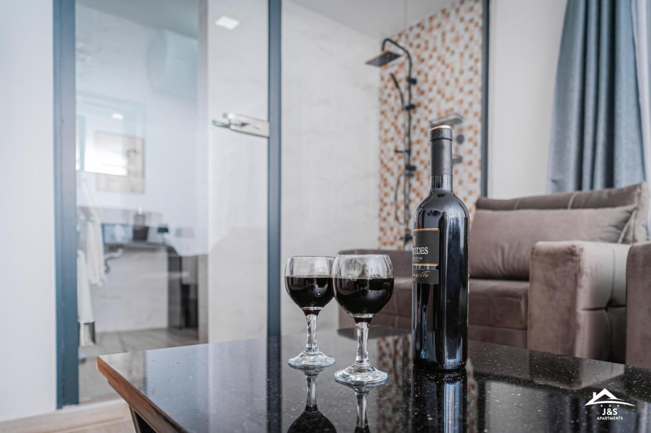 J&S Apartments Ni Εξωτερικό φωτογραφία