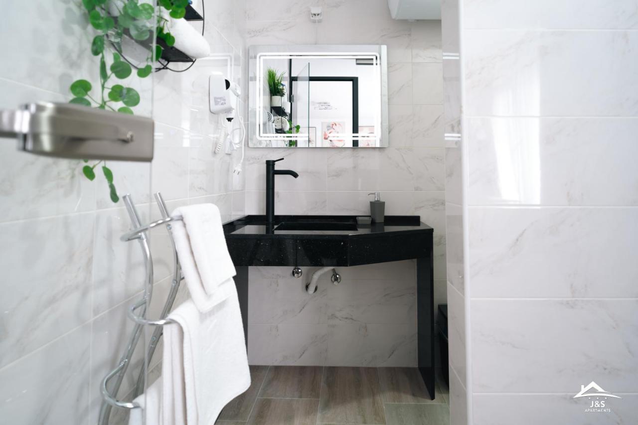 J&S Apartments Ni Εξωτερικό φωτογραφία