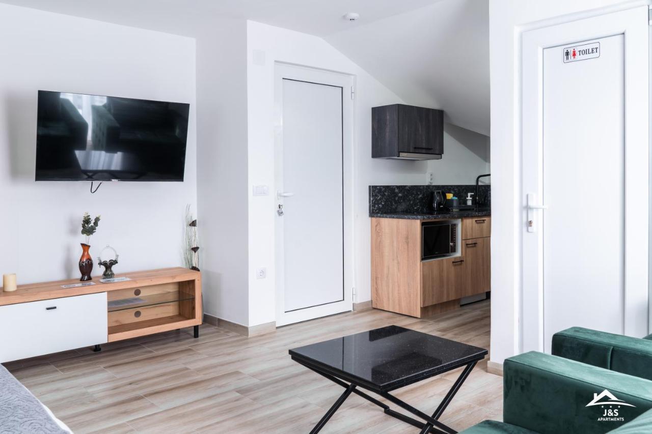 J&S Apartments Ni Εξωτερικό φωτογραφία
