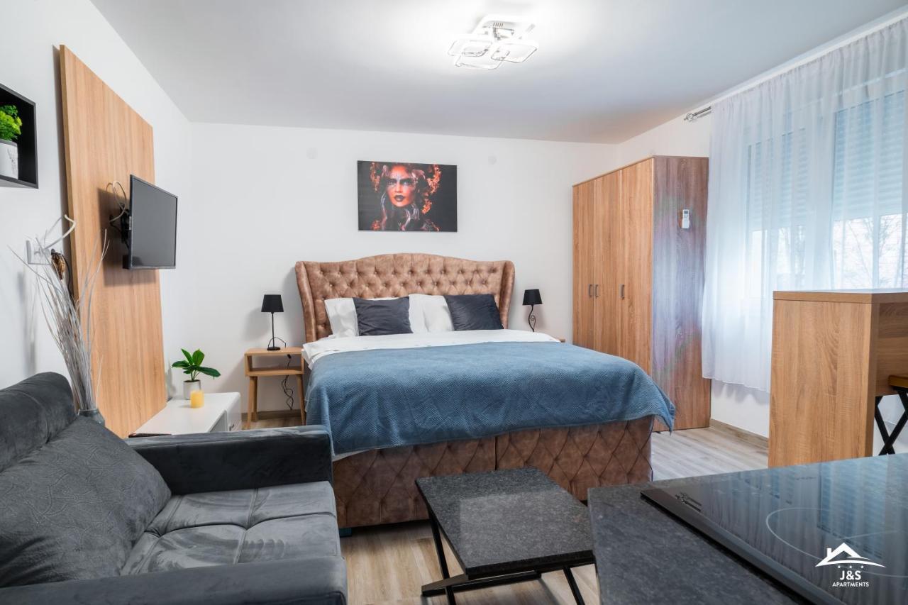 J&S Apartments Ni Εξωτερικό φωτογραφία