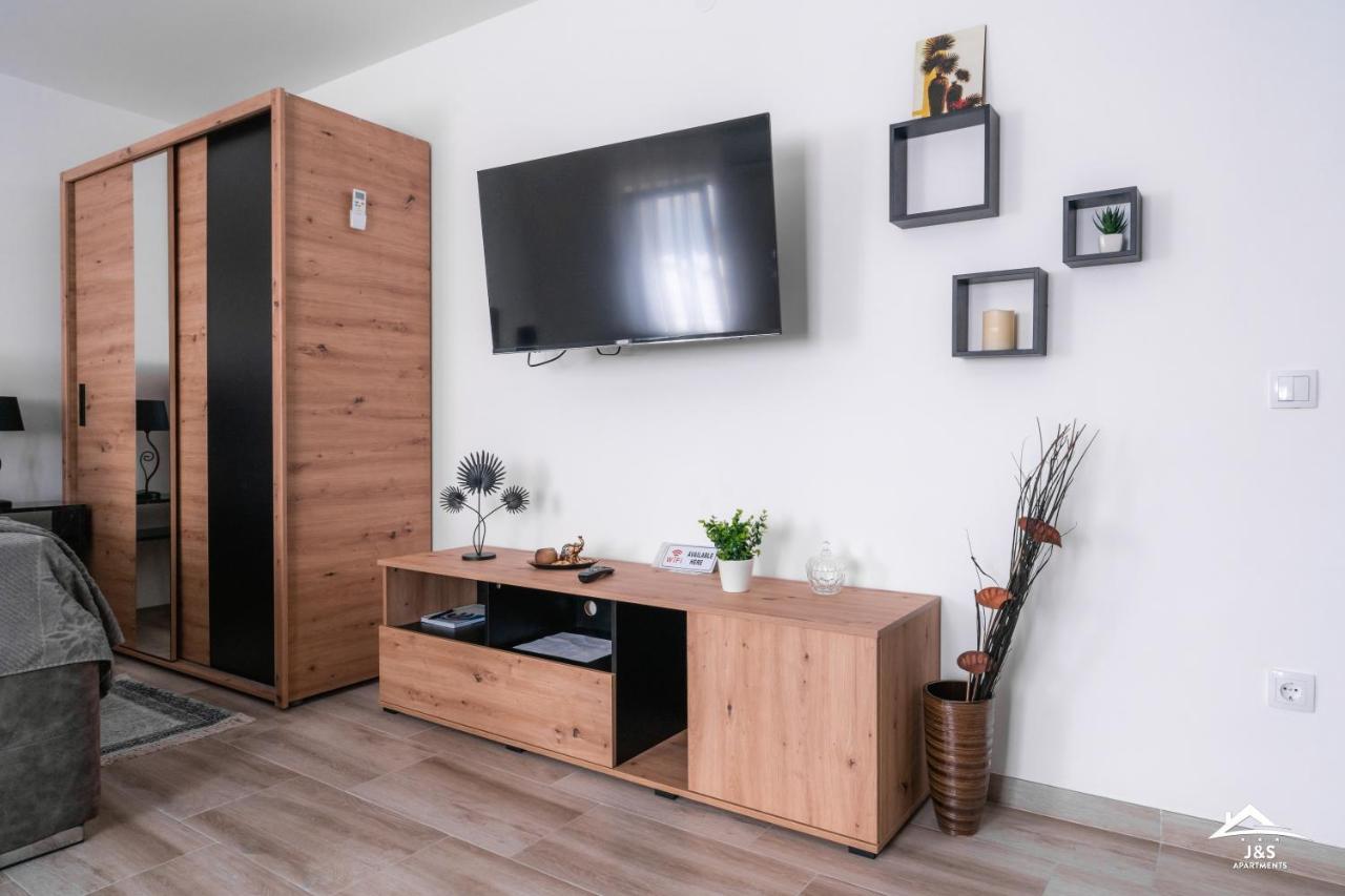 J&S Apartments Ni Εξωτερικό φωτογραφία